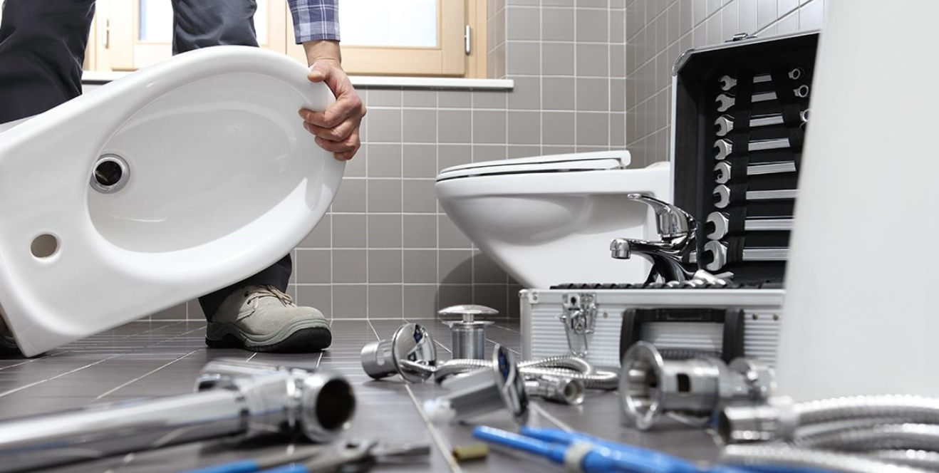 Emergency plumbing repair in a Connecticut home
